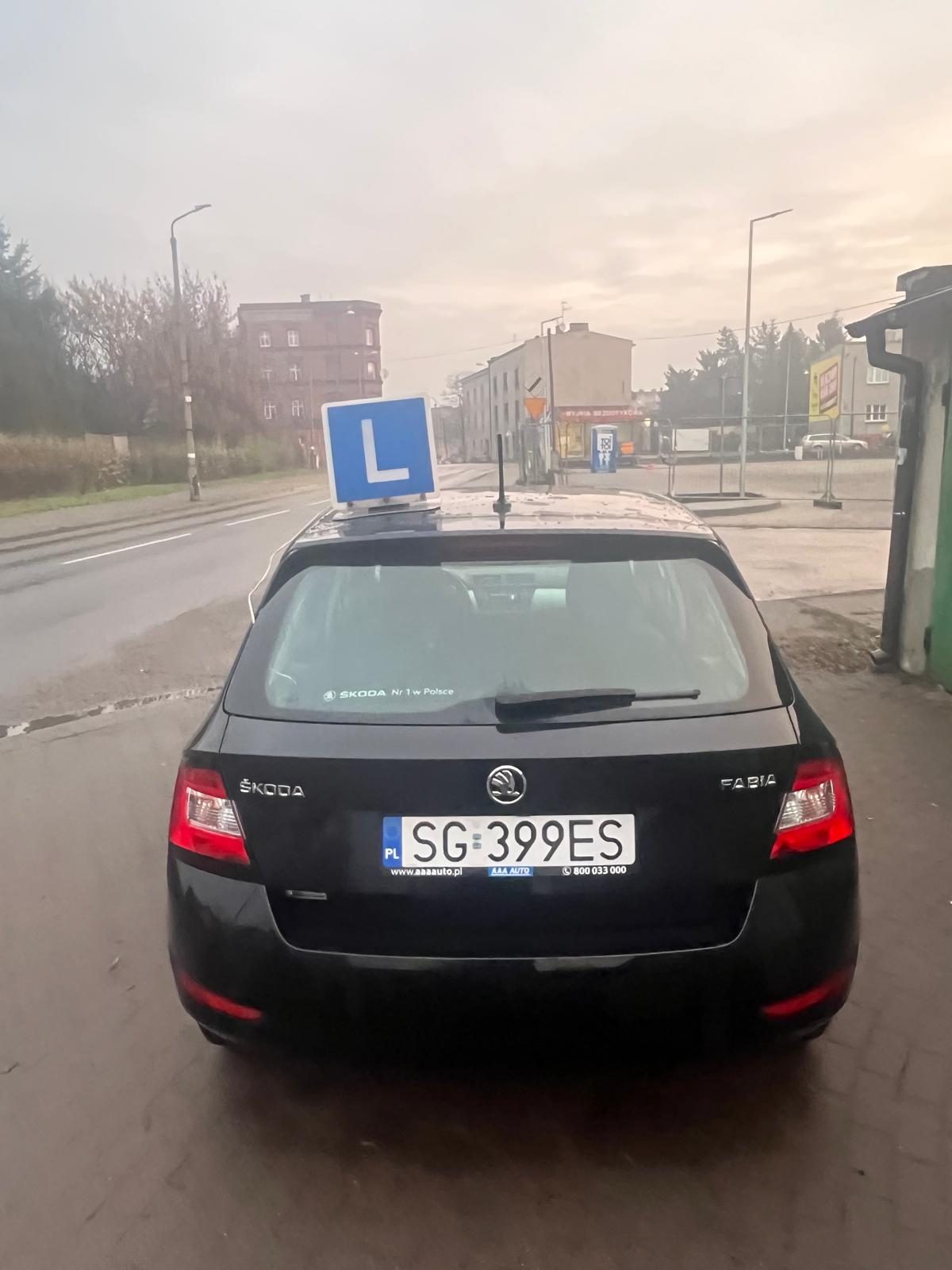 Skoda Fabia OSK Olaf z oznaczeniem L, widok z tyłu